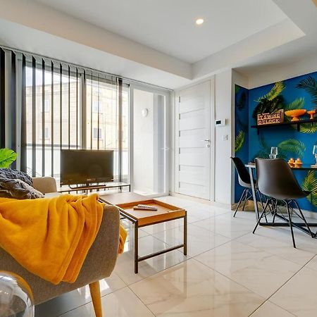 Modern 1Br Apartment Central Location グジラ エクステリア 写真
