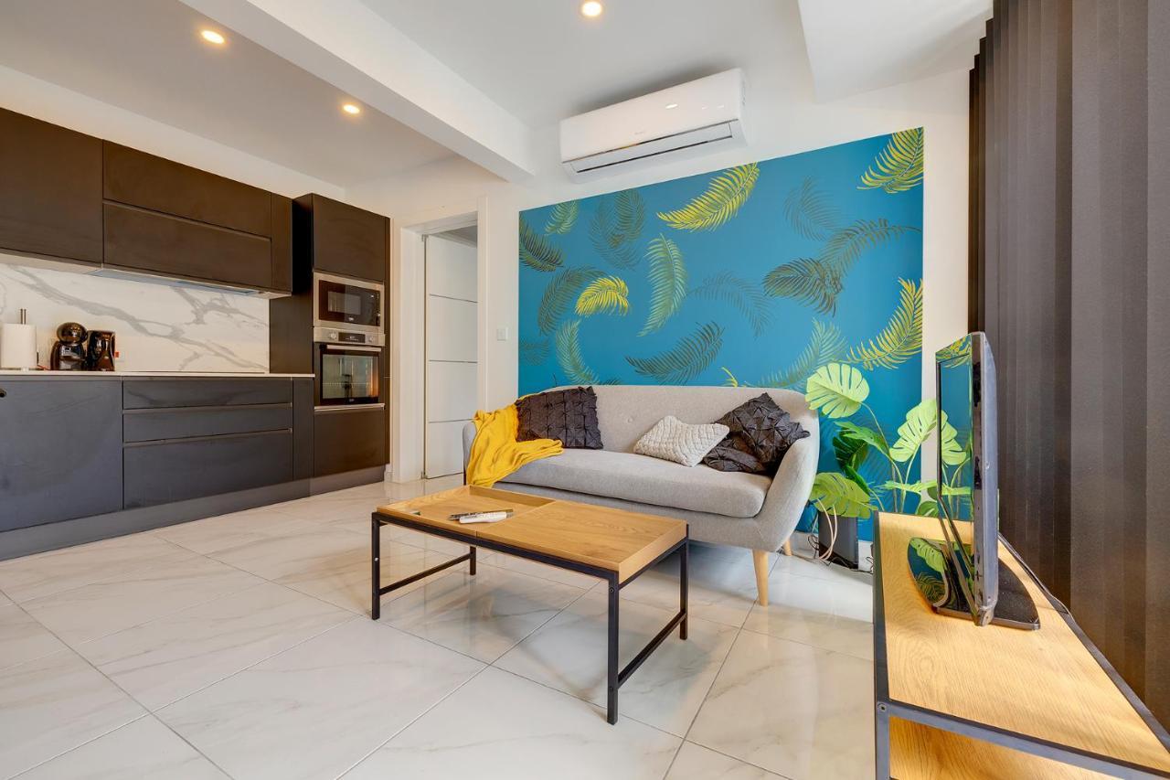 Modern 1Br Apartment Central Location グジラ エクステリア 写真