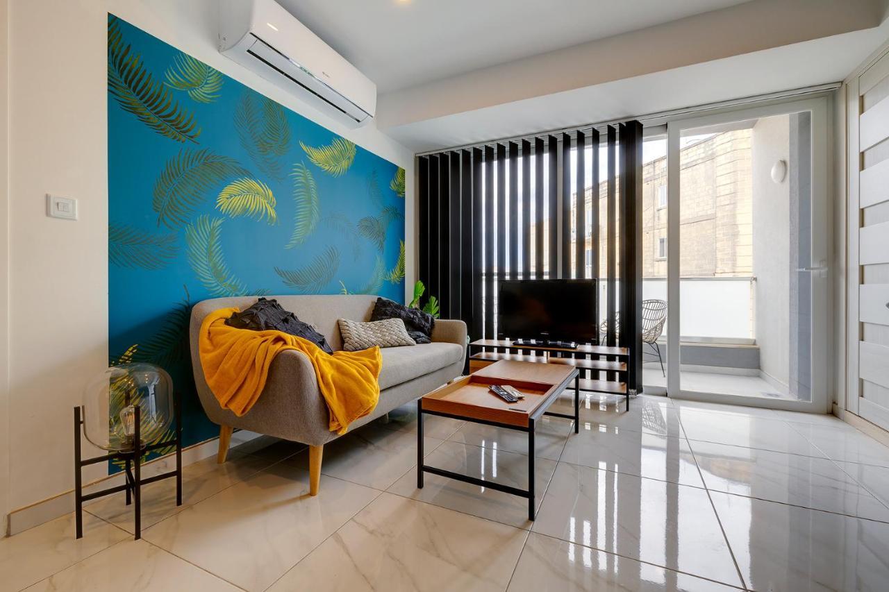 Modern 1Br Apartment Central Location グジラ エクステリア 写真
